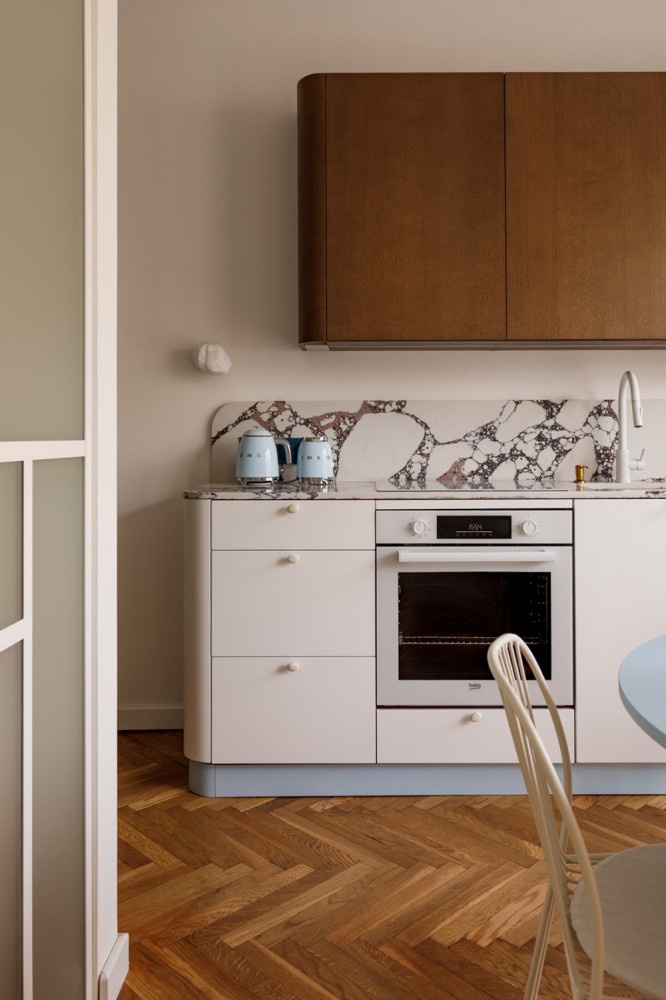 Как дизайнер преобразовал для себя маленькую студию в Варшаве